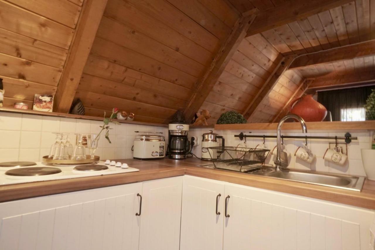 Nadi'S Holiday Home - Heart Of Woods, Szentendre Island Szigetmonostor 外观 照片