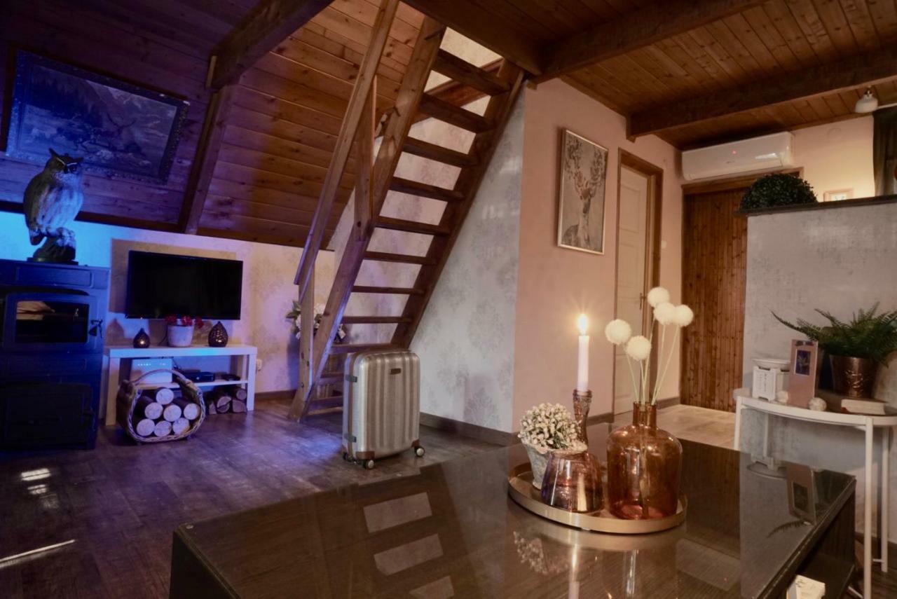 Nadi'S Holiday Home - Heart Of Woods, Szentendre Island Szigetmonostor 外观 照片